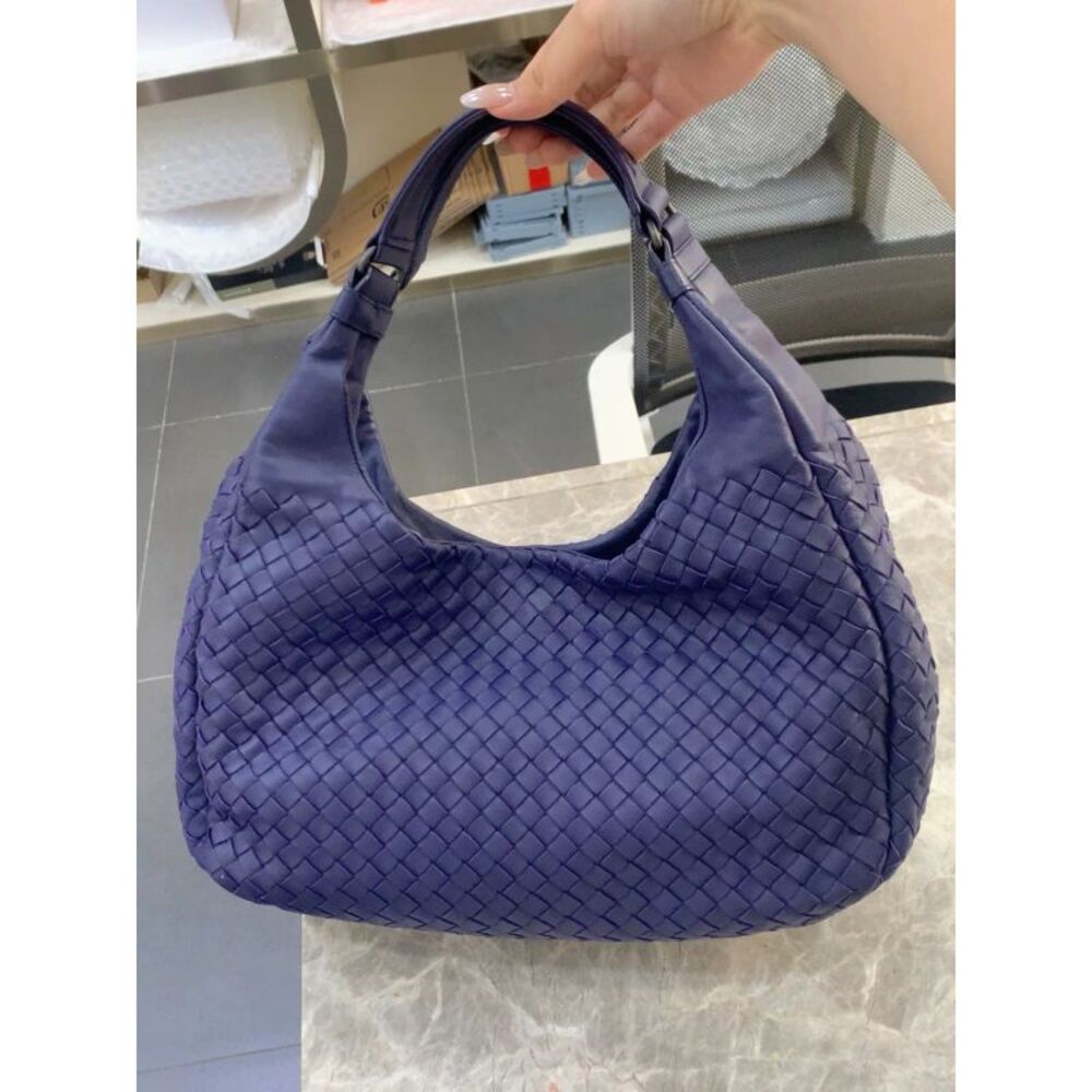 Bottega Veneta Women Pre-Loved Bag Very Good Condition